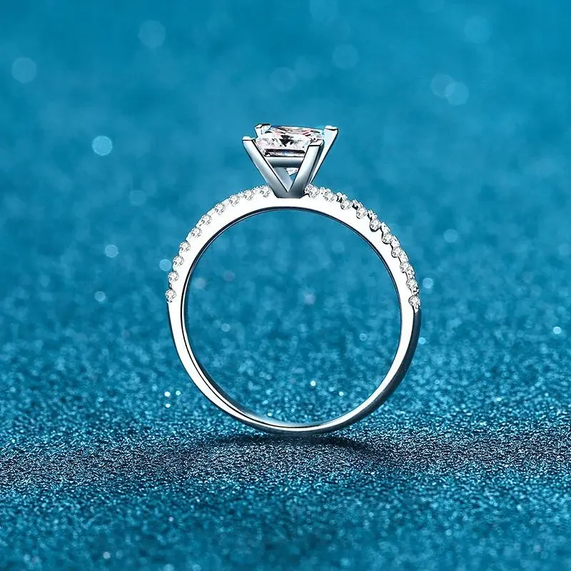 Premium Design Princess Square 1 Carat Moissanite Ring Diamond, Women Platinum Pt950 Four Claw Rings Wedding Fine Jewelry