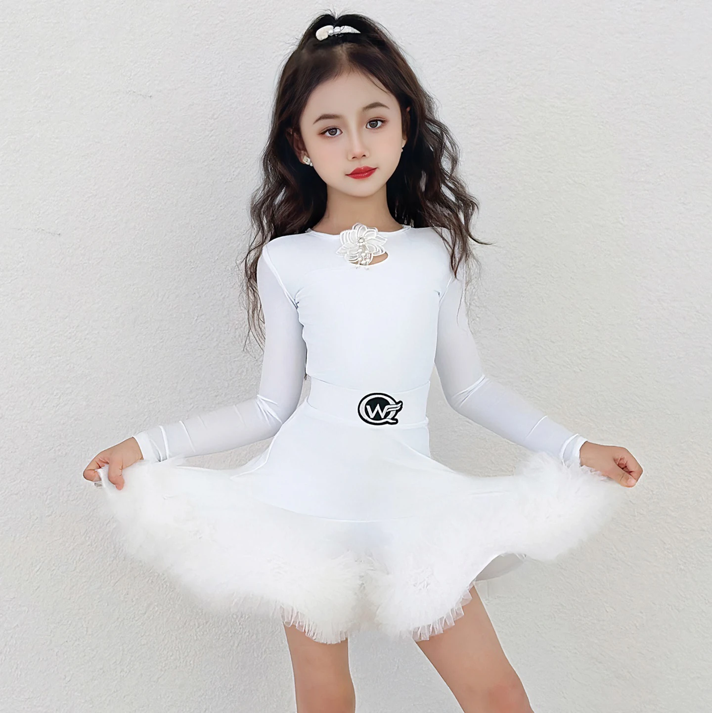 New Kids Latin Dance Clothes Long Sleeves White Feather Dress Girls Performance Costume Cha Cha Wear Competition Dress
