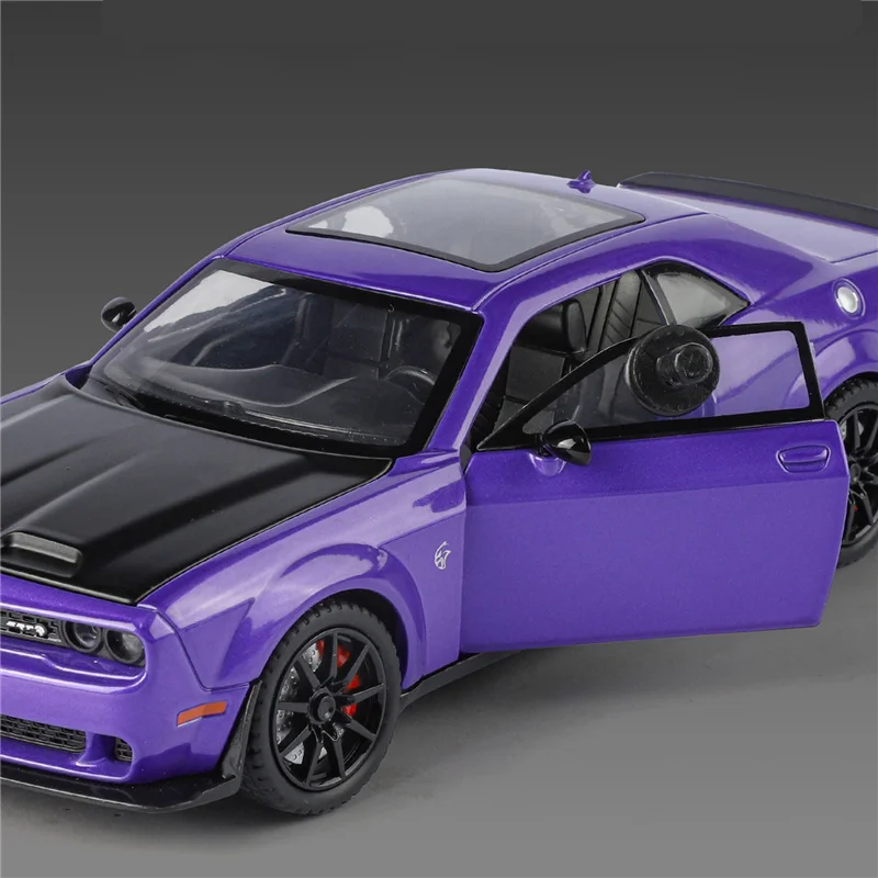 1:24 Dodge Challenger SRT Hellcat alliage modèle de voiture de sport moulé sous pression en métal voiture de course modèle de véhicule musculaire son lumière enfants jouet cadeau