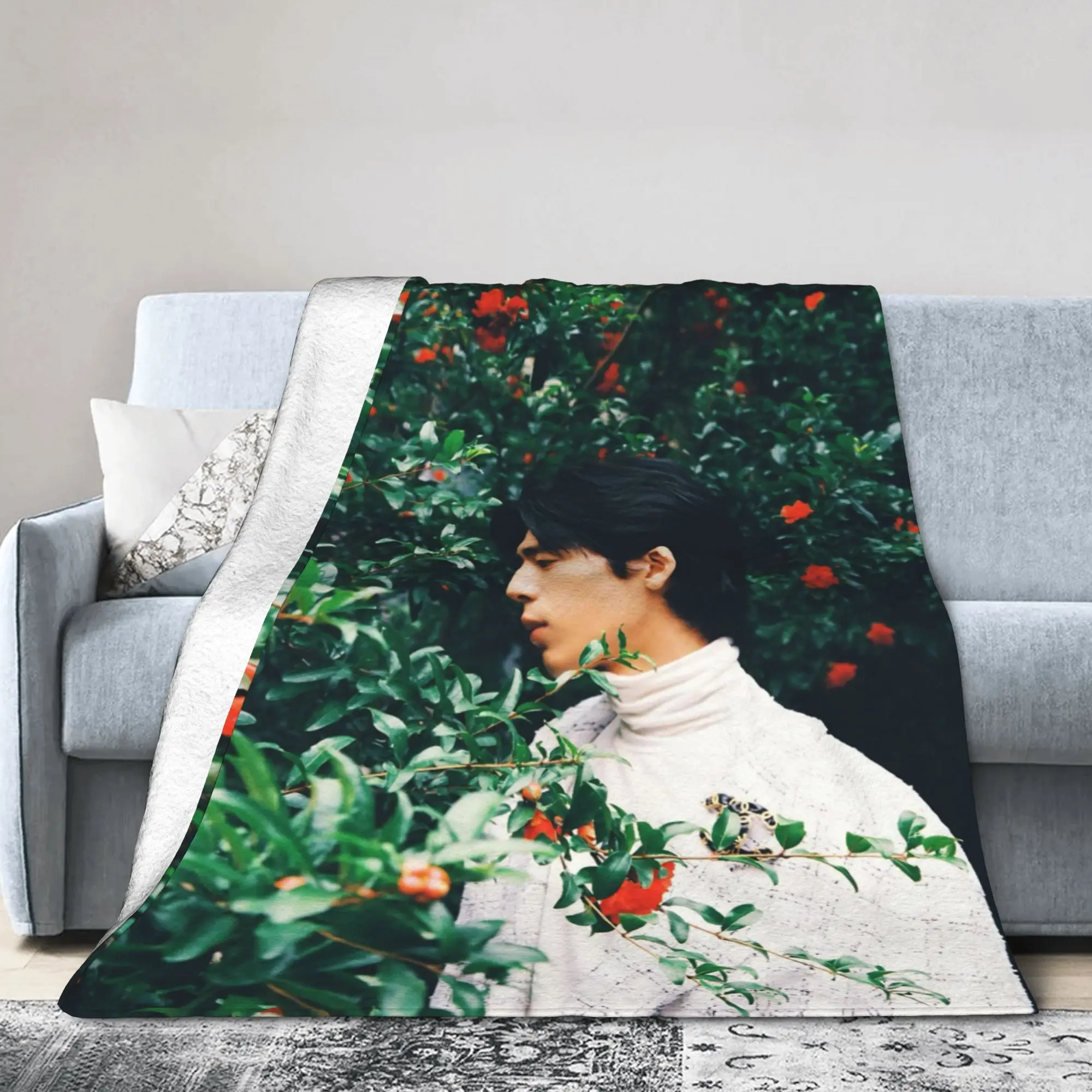 Early Spring Jing Boran Luan Nian Luke Blanket Flannel Autumn Winter TV Multifunction Soft Bedding Throw Blankets for Office