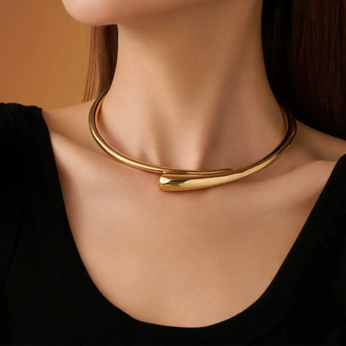 Punk Simple Irregular Torques Choker Adjustable Clavicle Accessories Statement Smooth Metal Choker Necklace Party for Women Gift