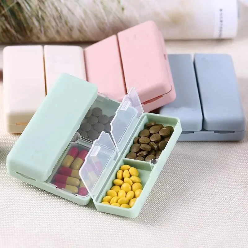 

7 Day Pill Organizer Magnetic Pill Case Pills Organizer Foldable Daily Pills Box Organizer 7 Compartments Portable for Office