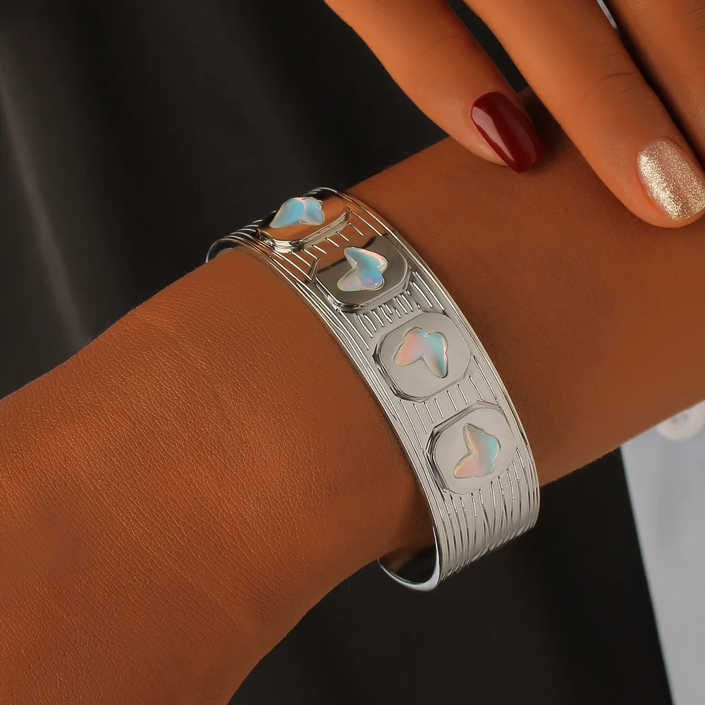 DIY accessories Guangdong jewelry, European and American cross-border butterfly opening bracelet, titanium steel 18K gold non-fa