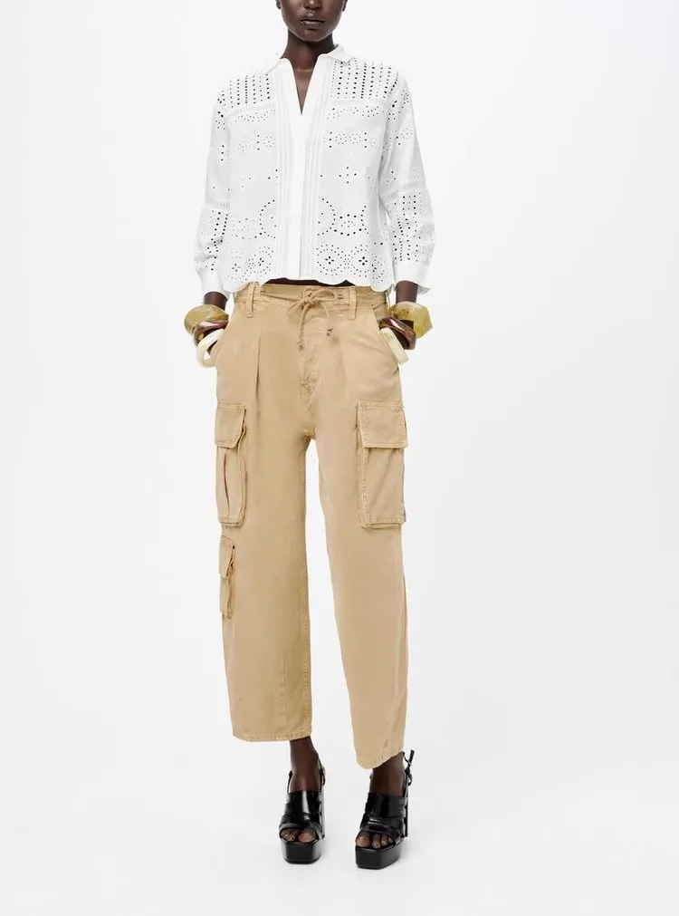 Summer 2024 New Faion Sweet Collar Long Sve Hollow out Decorative Vertical Lace Embroidery irt Women's Loose Fit irt