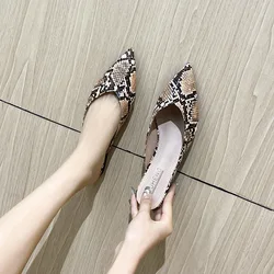 New Half Slippers Women's Summer Outwear Pointed Flat Bottom Cool Slippers Slides Snake Pattern Muller Shoes Large Ladies Shoes