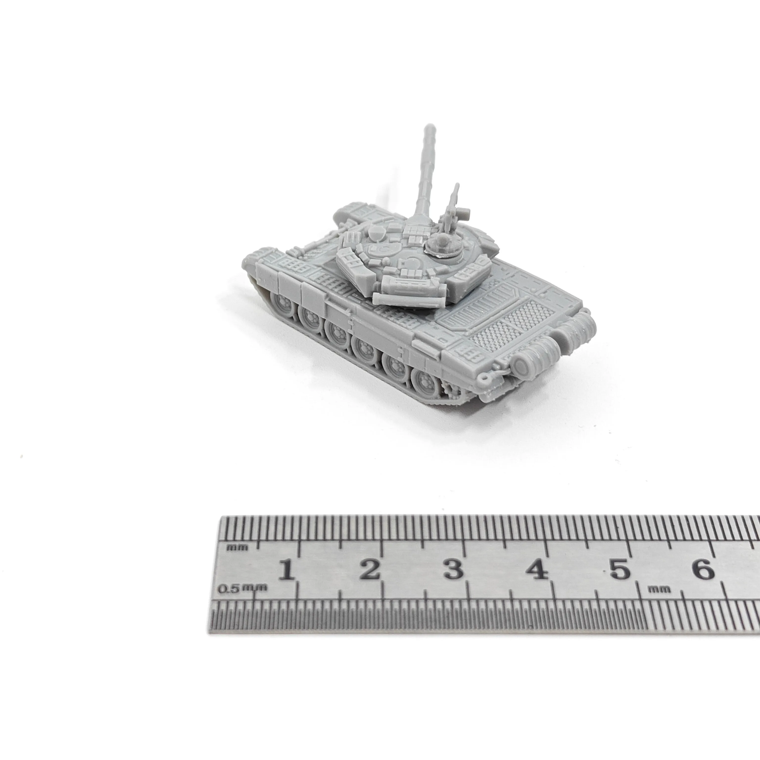 T-72BM 주력전차 1/144 스케일 모델 키트