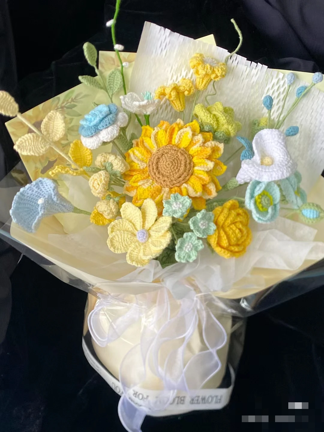 

Finished Creative Birthday Gift Hand Crocheted Wool Bouquet