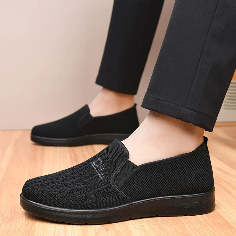 

Новые мужские повседневные туфли на плоской подошве для весны и осени 2026 года, вязаные, дышащие, для работы и спорта, размеры 38-45, увеличенный размер