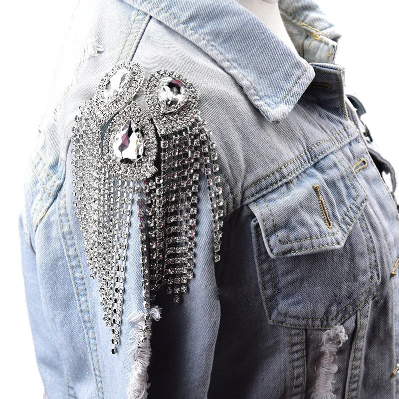 

Vintage Tassel Brooch Pin with Beaded Chain Long Drop Design for Women Men Jacket Coat Diy Clothing Accessory