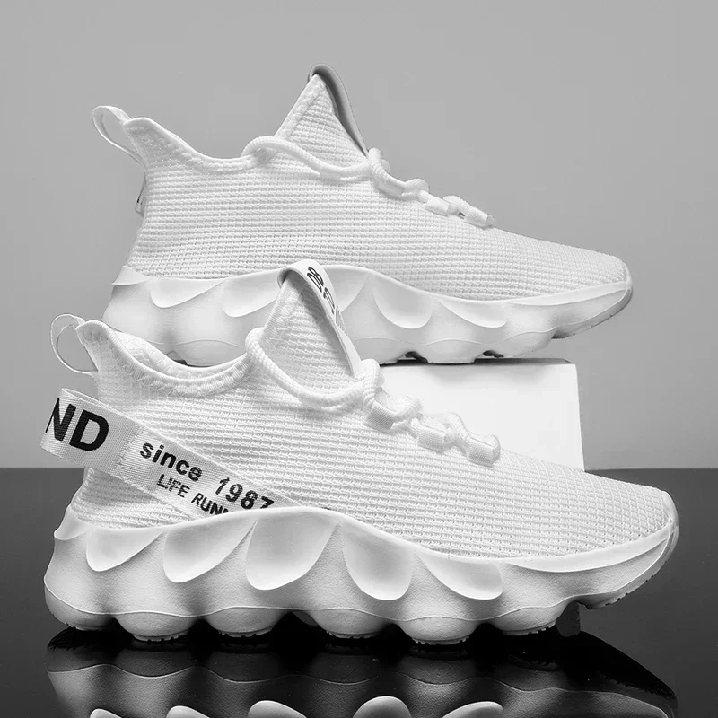 

New Men Fashion Running Shoes Sports Jogging Sneakers Breathable Casual Shoes Leisure Lightweight Outdoor Loafers Hiking Shoes