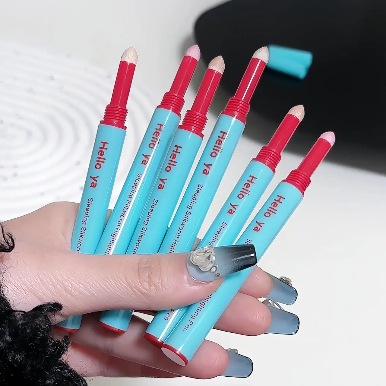 Dauerhafte Erhellen Augenlid Highlighter Lidschatten Stift Diamant Glänzend Wasserdicht Schwamm Kopf Eyeliner Lidschatten Liegen Seidenraupe Make-Up