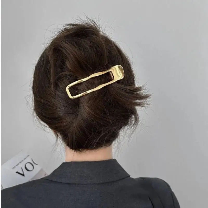 Hohle rechteckige Haarklammern aus Metall, rutschfeste Haarspangen, geometrische Haaraccessoires für den Alltag. – Detail 11