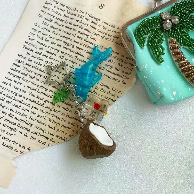1Pcs Dolphin Ice Cube Coconut Coconut Tree Color Diamond Dolphin Wings Egg Flower Ocean-themed Shell Flower Mobile Phone Chain