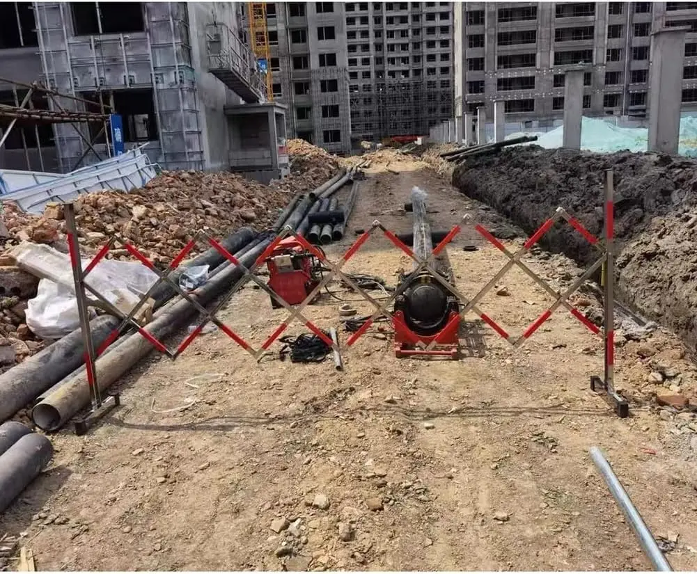 Portable Stainless Steel Traffic Barriers - Flexible Crowd Control Barricade Guards Easily Assembled Safety Barrier