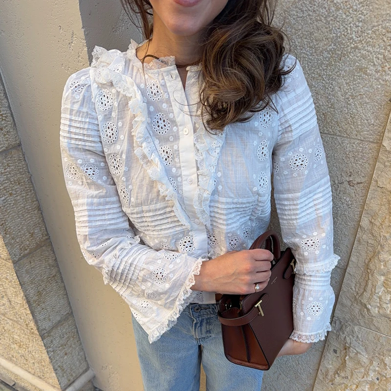 

Белая кружевная блузка с вышивкой и пышными рукавами для женщин, лето 2026, французский винтажный элегантный топ с пин-так вышивкой, пляжная повседневная рубашка