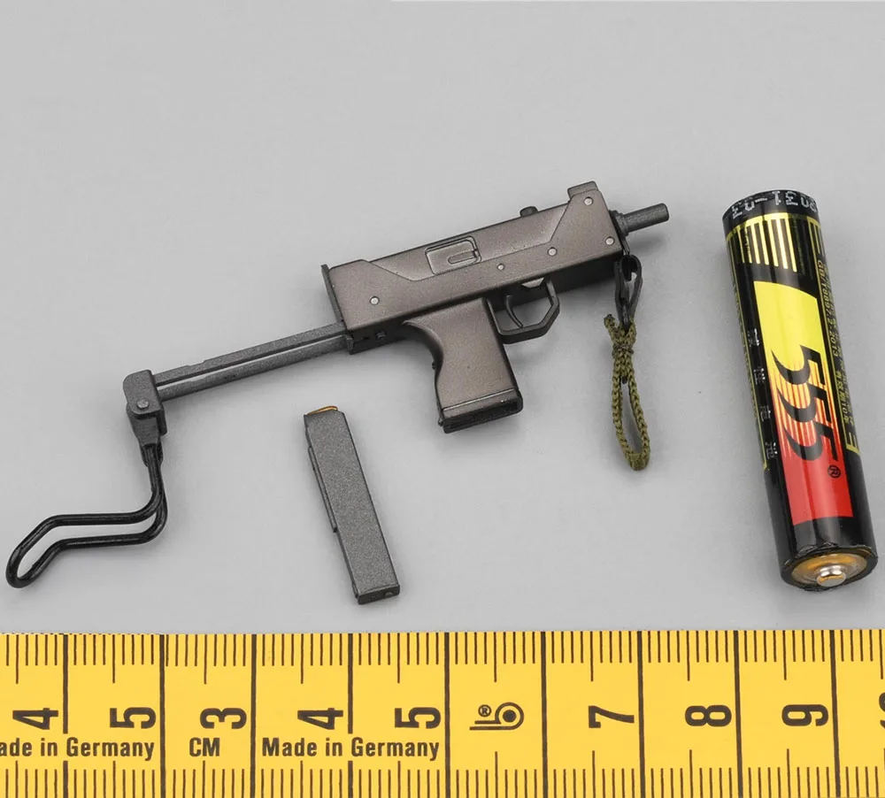 DAMTOYS DAM DMS031 1/6 Female Girl Evil Claire Game Character Secondary Weapon Clips Accesories For Fans DIY view 5