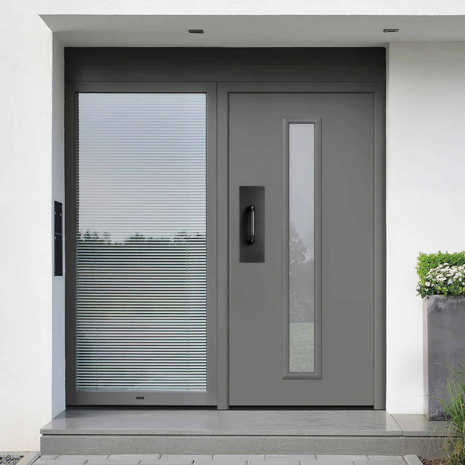 

Stainless Steel Push Pull Handle Heavy Duty Wide Base Door Handle for Commercial Wooden Composite Doors Durable Edge Polished