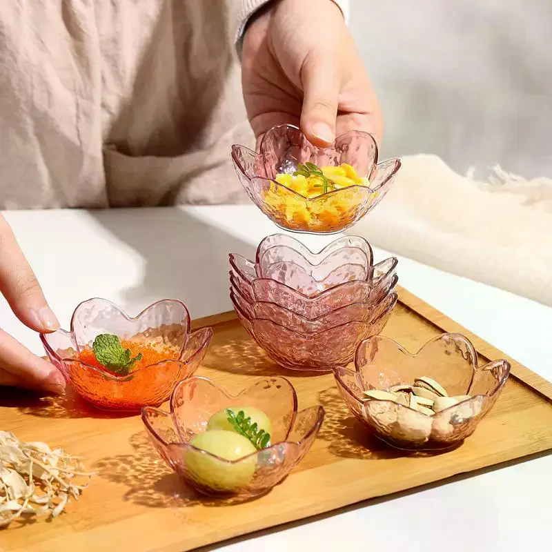 Flower Shaped Clear Plastic Bowls Stackable Design Snack Bowl For Serving Fruits Snacks Nuts Home Daily Use