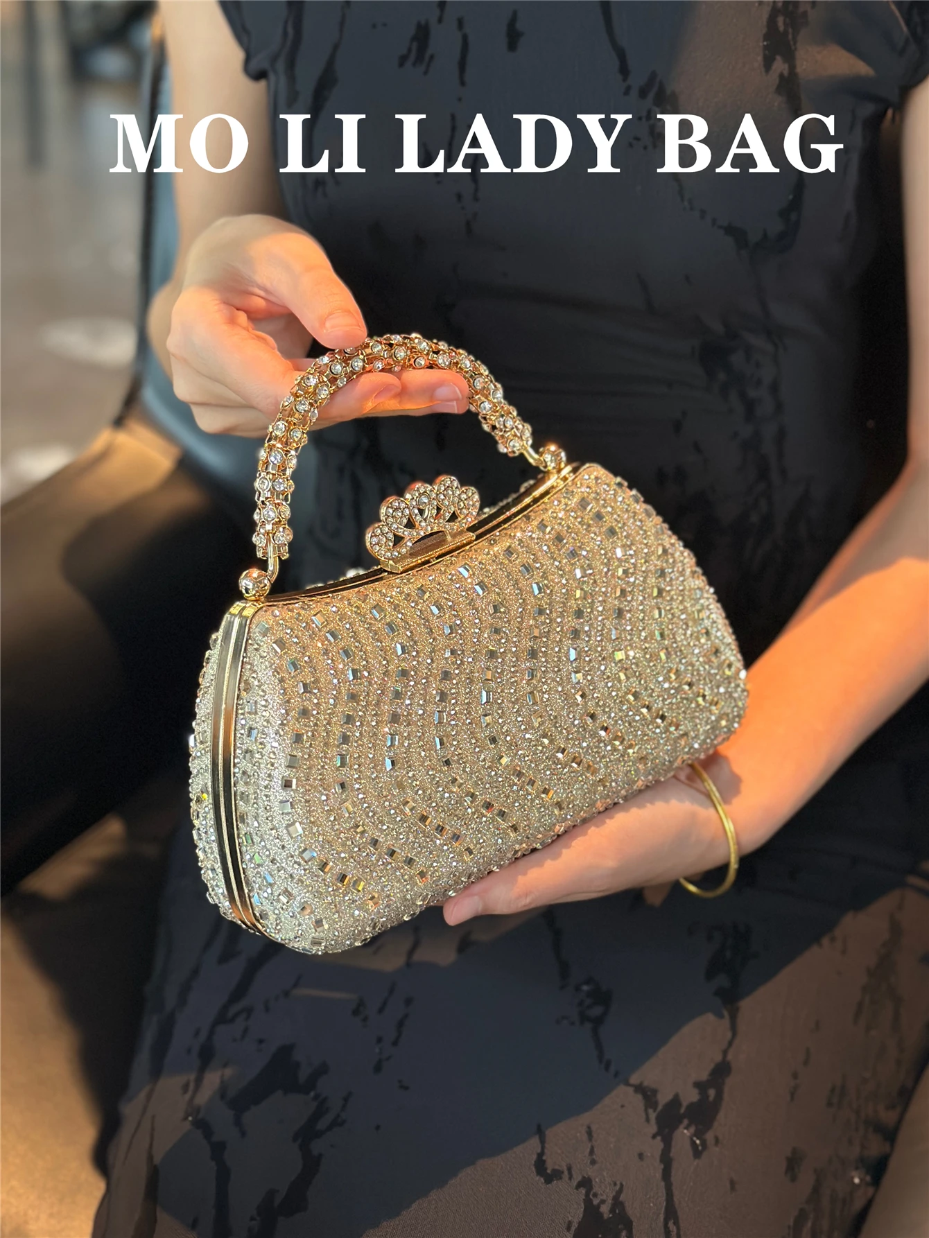 

Elegant Shiny Diamond Bridal Clutch Handbag Evening Dinner Wedding Reception Mother of the Bride Sparkling Party Bag