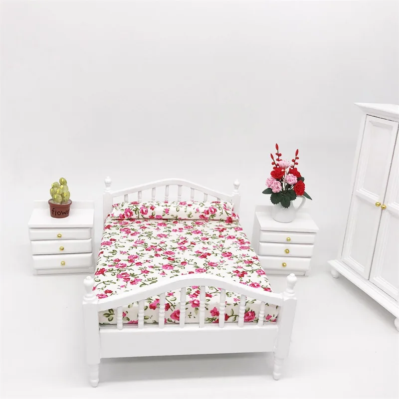 1:12 Mobili in miniatura Casa delle bambole Cluster di fiori freschi Camera da letto Set letto Puntelli fotografati Accessori per casa delle bambole Casa da gioco Giocattolo