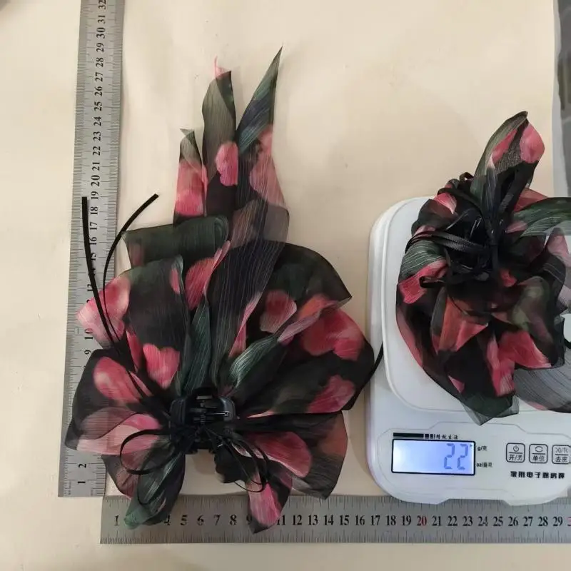 Haarspange mit zerdrückten Blüten, mehrlagiger Schleife, flatterndem Band, Haarspange für tiefen Pferdeschwanz, Haarspange für den Hinterkopf, Haifisch-Haarspange_voghion.com