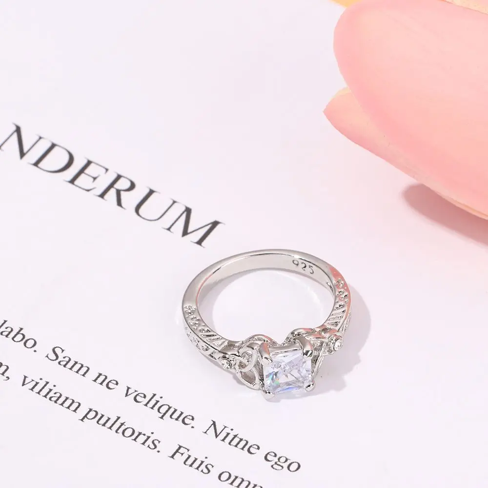 ของขวัญคริสต์มาสเรียบง่ายแฟชั่นประณีต925แหวนเงินสเตอร์ลิงเครื่องประดับเพชรเพทาย