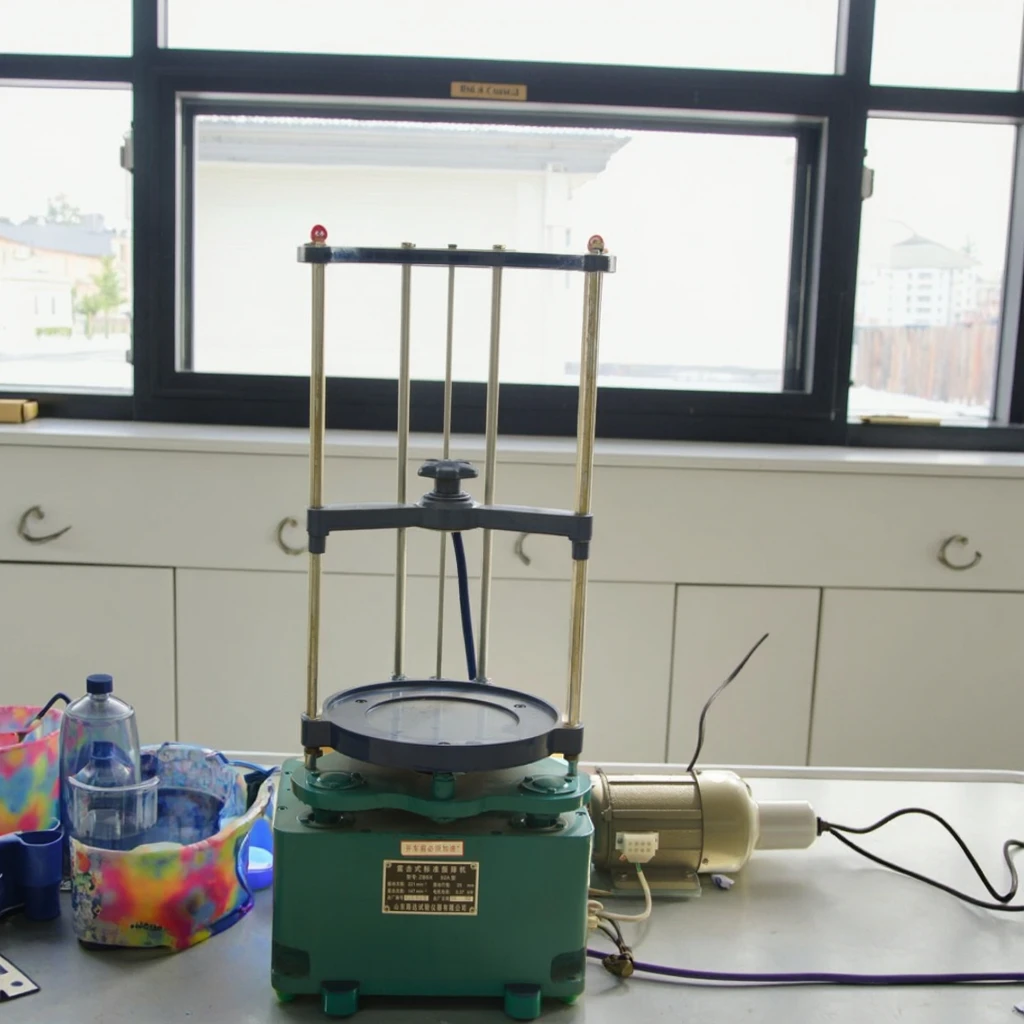 

Electric Vibrating Screen Machine for Stacked Standard Screen Materials