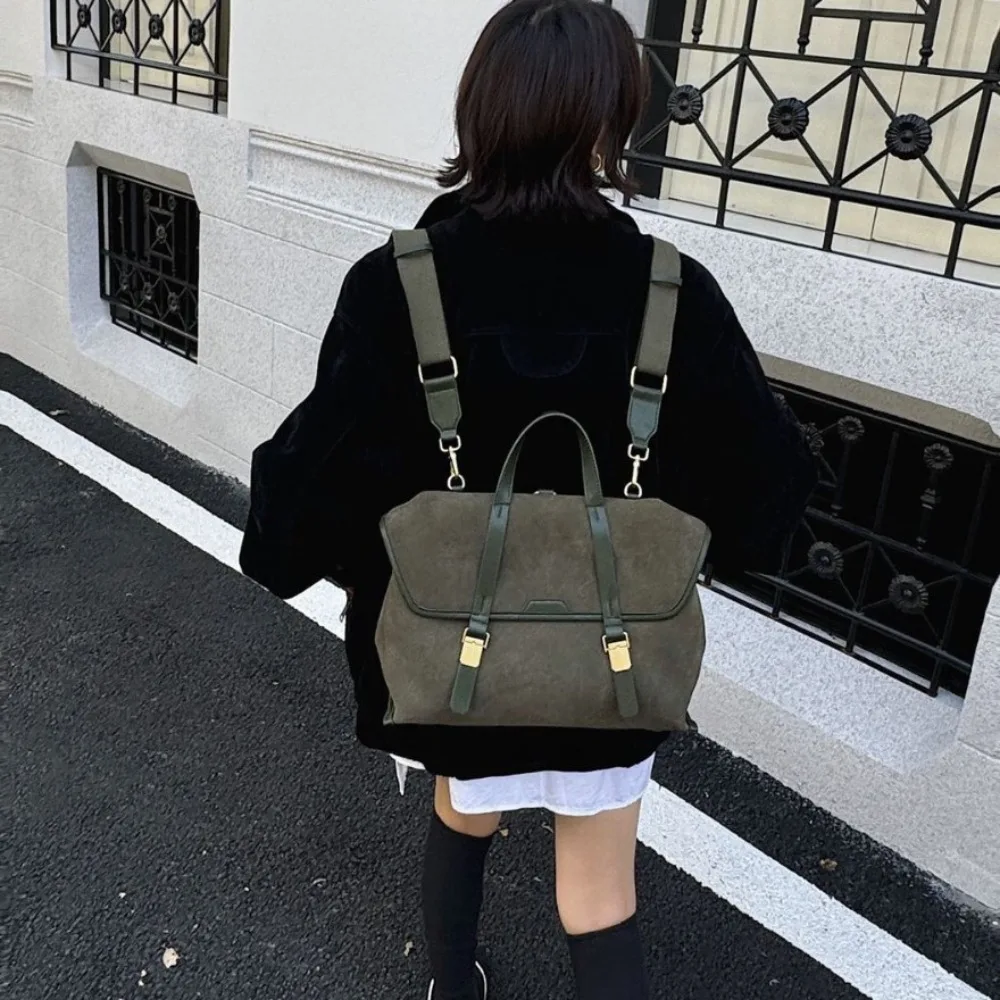 

Premium texture backpack women's new fashion retro college student schoolbag going out commuting backpack travel bag casual