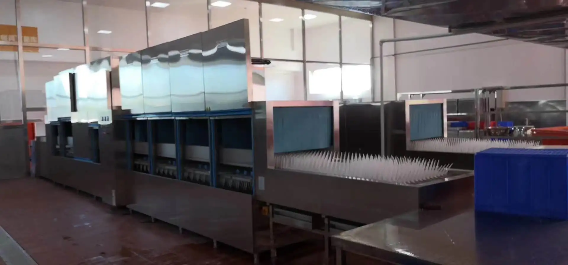 Industrial Dish Washer Commercial  Flight Type Wash Dishes Machine Automatic Dishwasher with automatic slag remove machine