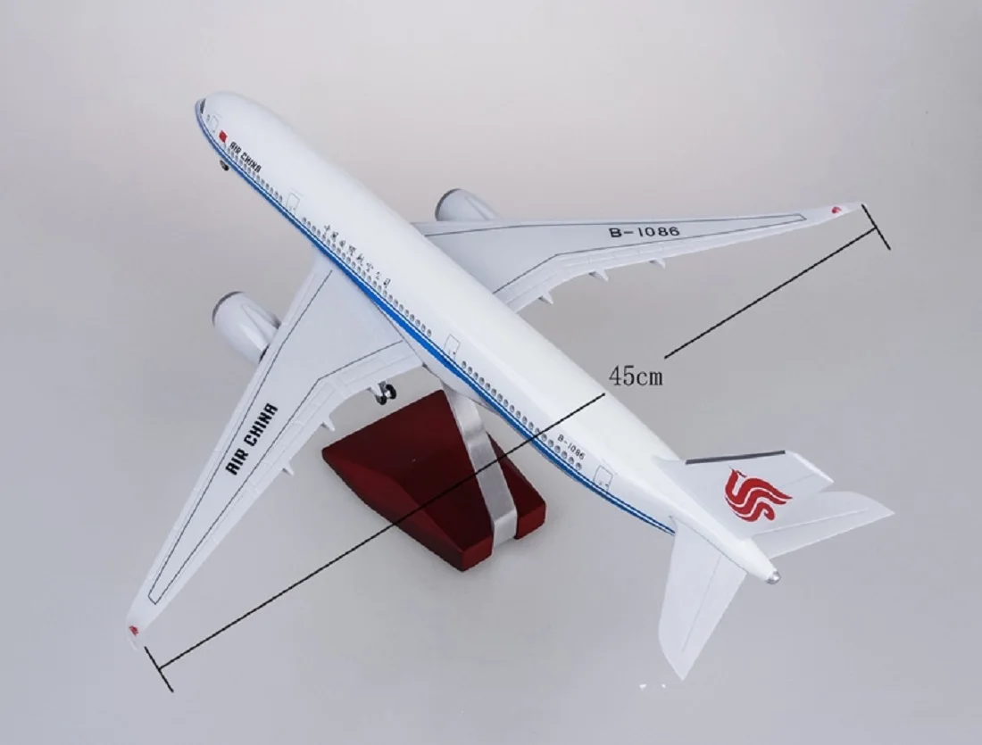 1:142 Scale 47CM Airbus Model Airplane A350 China Airlines Plane Models Diecast Airplanes with LED Light for Collection or Gift