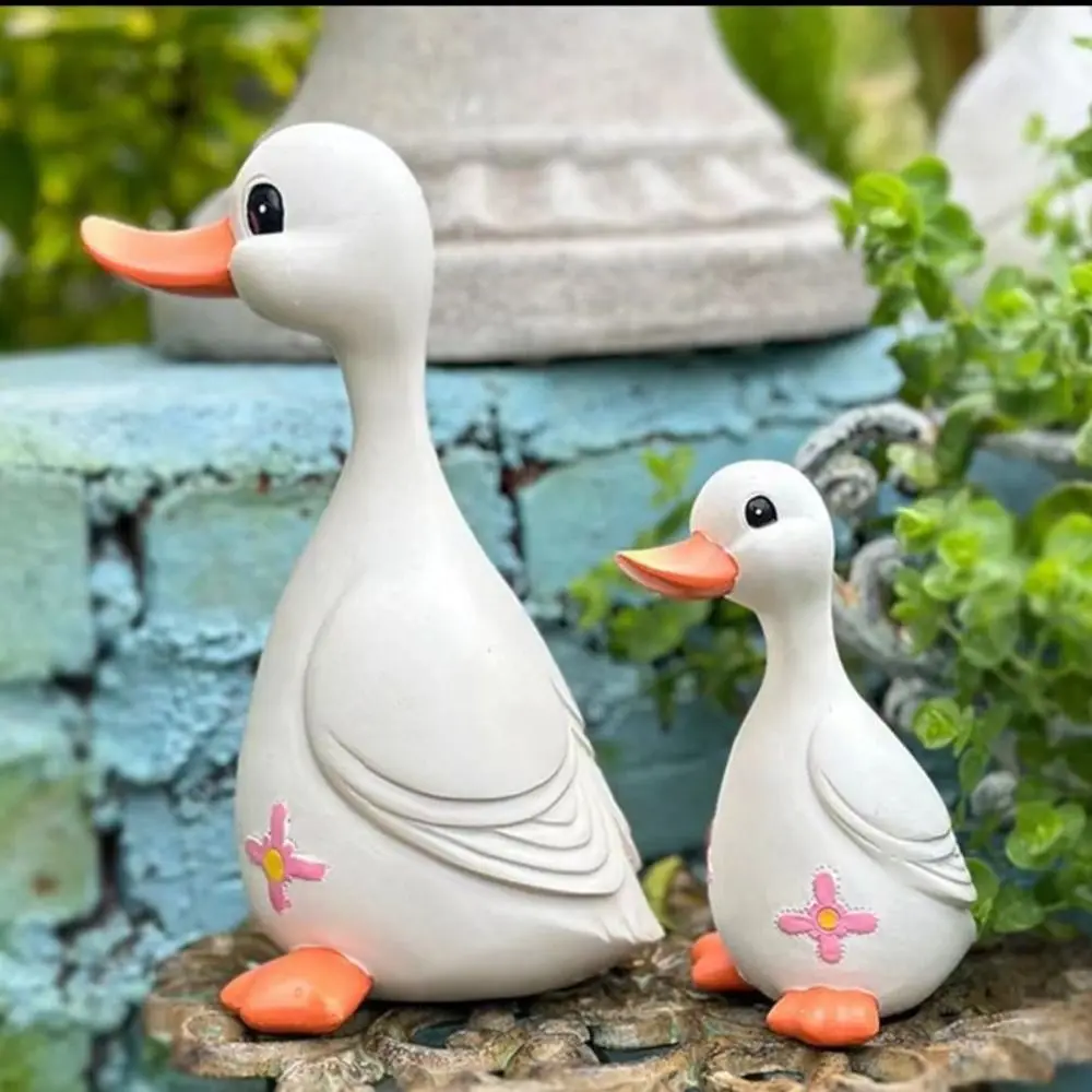 

2pcs Desktop Ornament Resin Duck Ornament Cartoon Creative Ducks Statue Waterproof Handicraft Animal Sculpture Home
