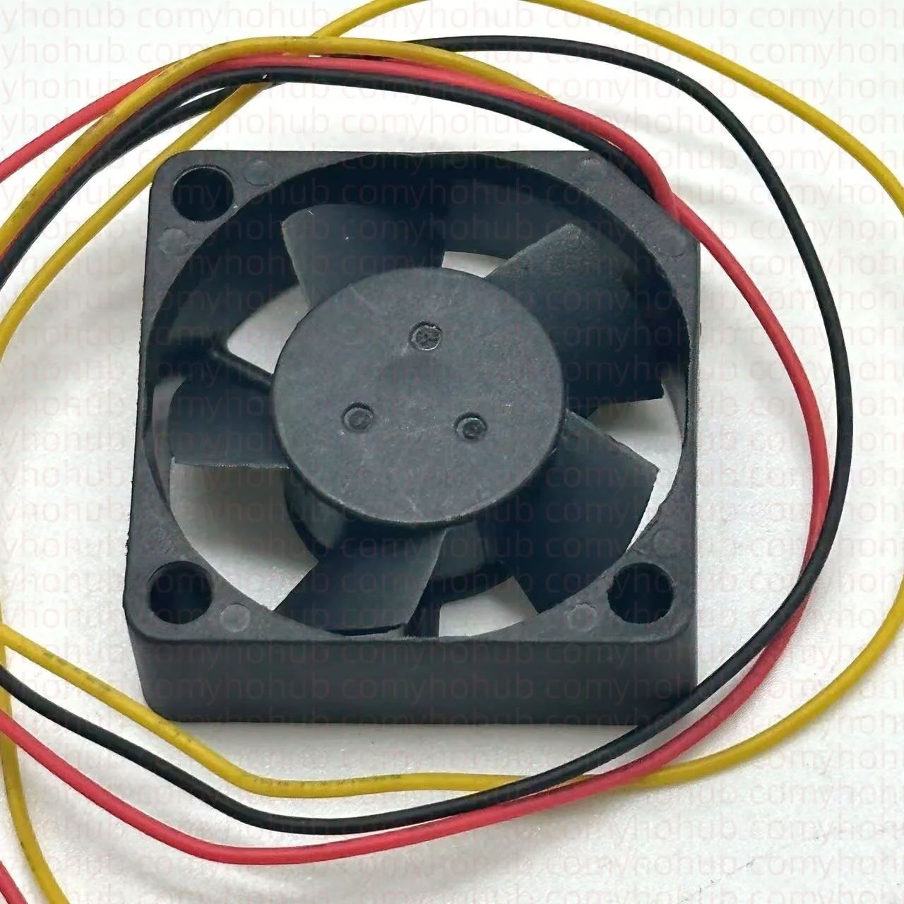 SUNON GM0503PFV2-8 F.GN DC 5V 0.5W 30x30x10mm 3-Wire Server Cooling Fan