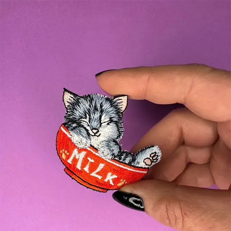 1PC Cute Little Cat In The Milk Bowl Embroidered Patch Badge DIY Gift Iron On Patches For Clothes Cap Bag Jacket Trucker Hat