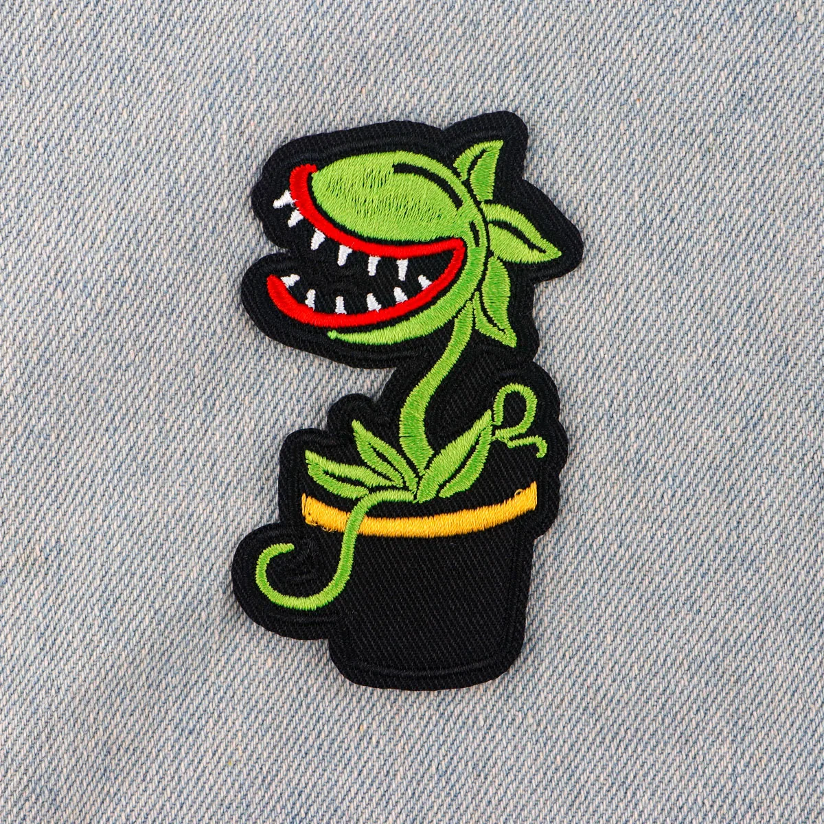 Green Plant Embroidered Patches For Kids Clothing DIY Badge Adhesive Patches Game Cartoon Patches On Clothes Stickers Appliques