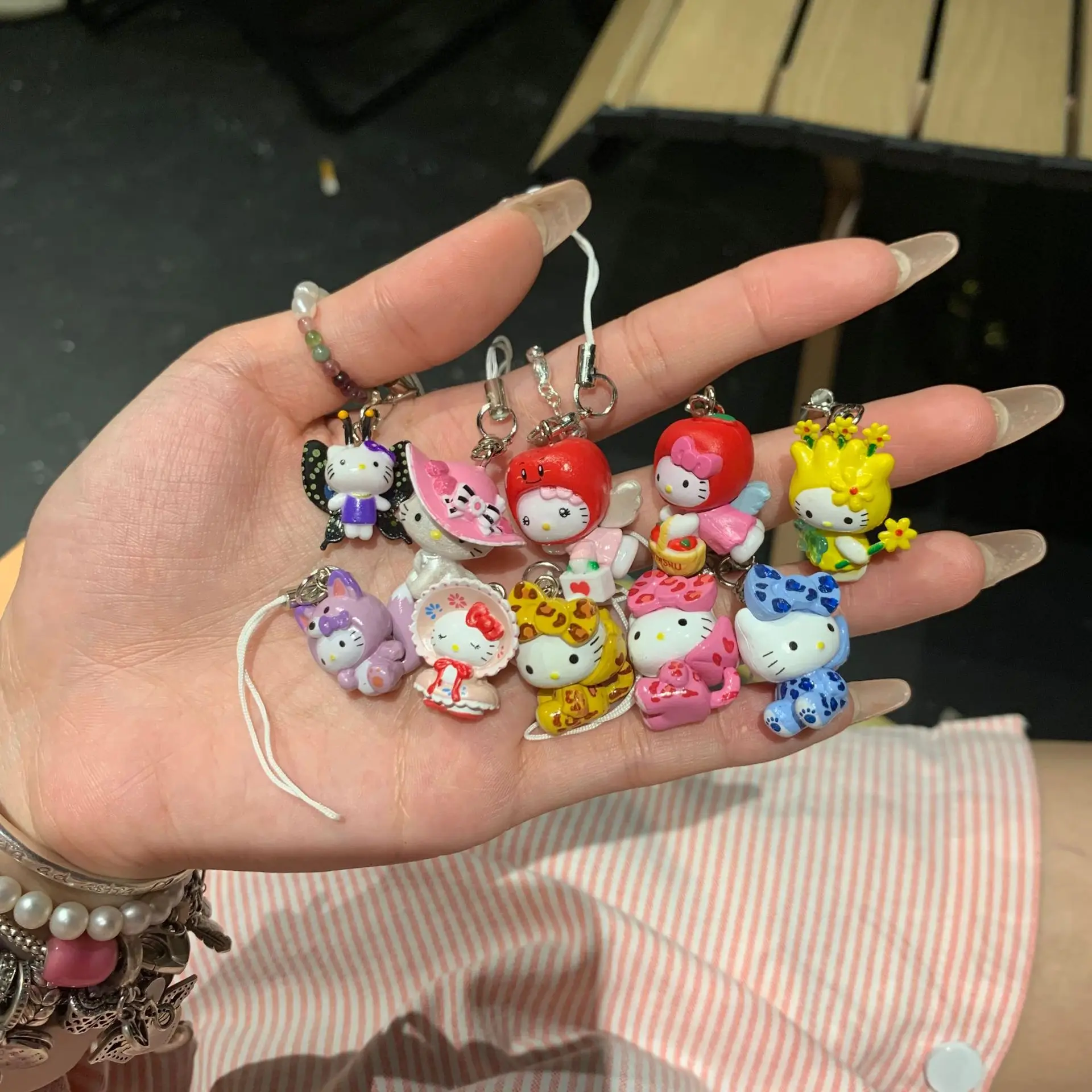 Kawaii Apple Head HelloKitty Phone Chain Girl Instagram Style Cartoon Pendant Backpack Cute Versatile Decoration Holiday Gifts