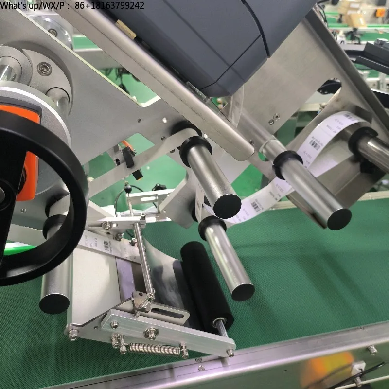 آلة وضع العلامات على الصندوق الكرتوني الأوتوماتيكية عالية الكفاءة مع طباعة في الوقت الحقيقي سهلة التشغيل ملصق الحقيبة #3