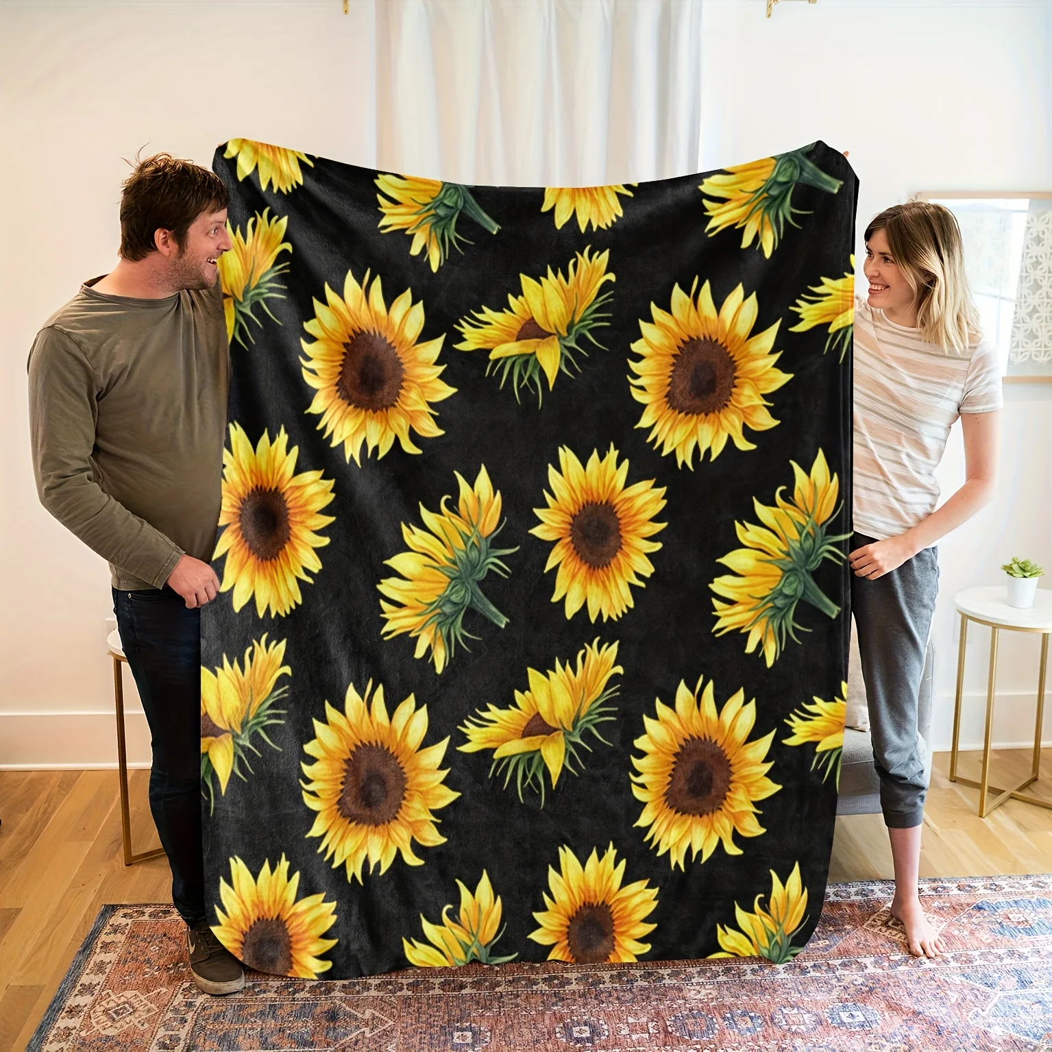 Cozy Sunflower Pattern Fleece Blanket Definition Digital Print, Machine Washable Throw for Couch, Bed, or Gift