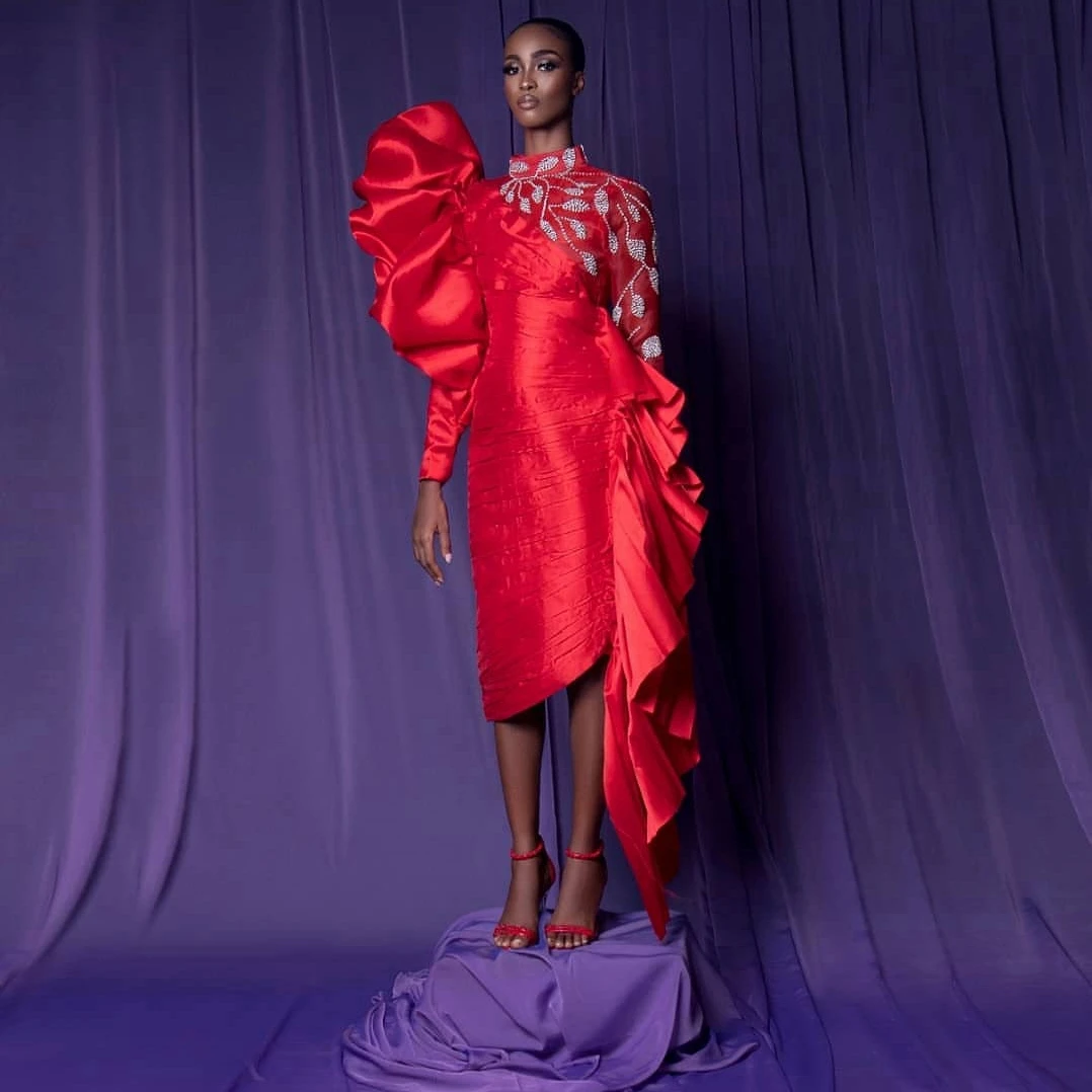 High Neck Red Uniqu…