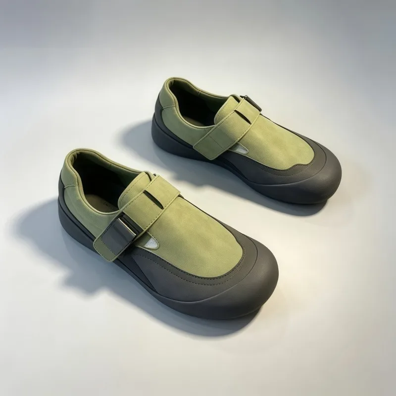2026 New Men's Slip-On Sports Shoes Breathable Magic Tape Flat Bottom Casual Shoes Versatile Comfortable Outdoor Leisure Foot.