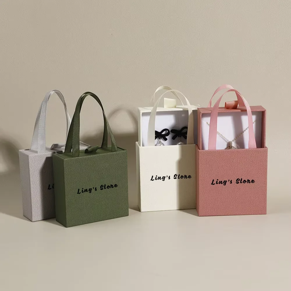 

50pcs Fashion Jewelry Paper Drawer Box Tote 9x9x3.5cm Personalized Name Necklace Earrings Rings Custom Logo Jewelry Pouch Boxes