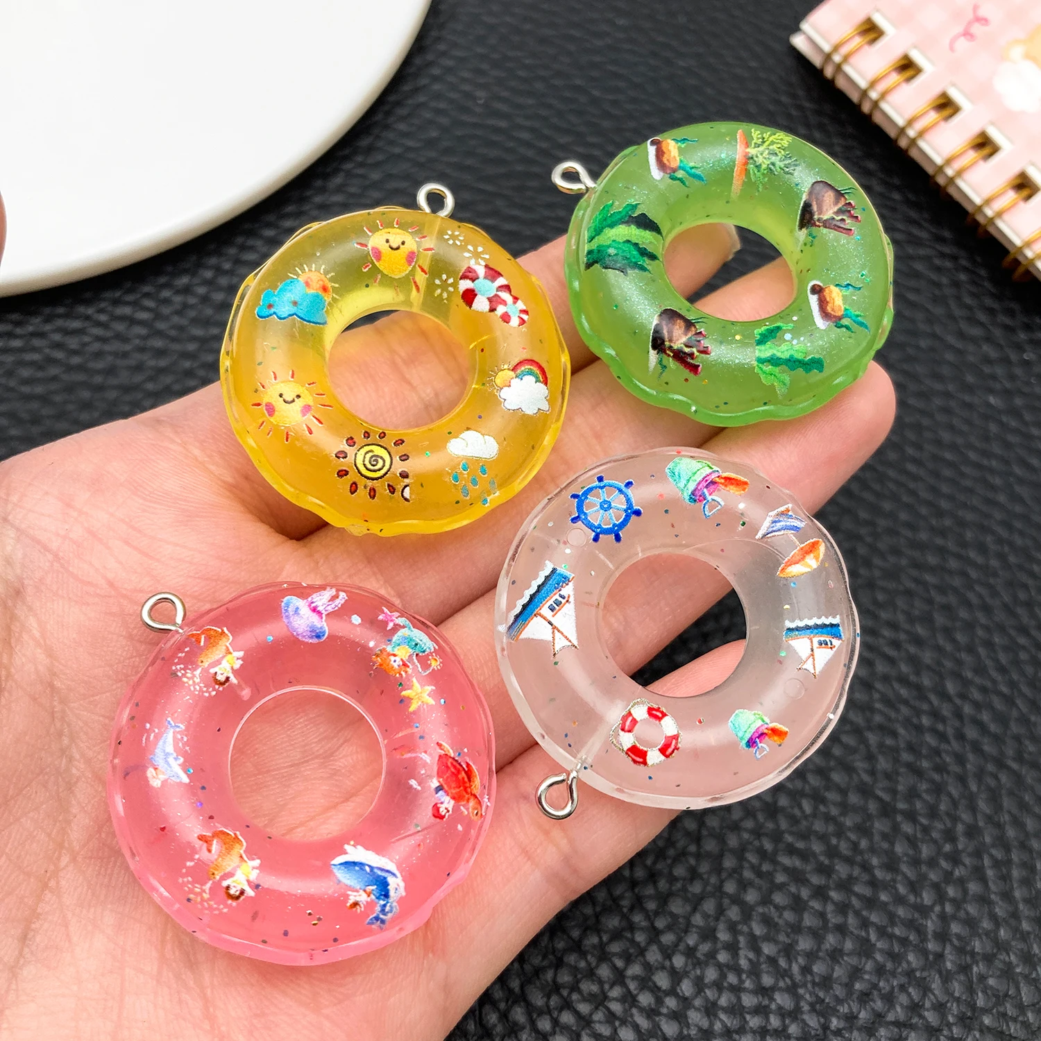 4/10pcs Hot-Selling DIY Resin Creative Realistic Transparent Color Swim Ring Pendants, Summer Charm Accessories for Phone Straps