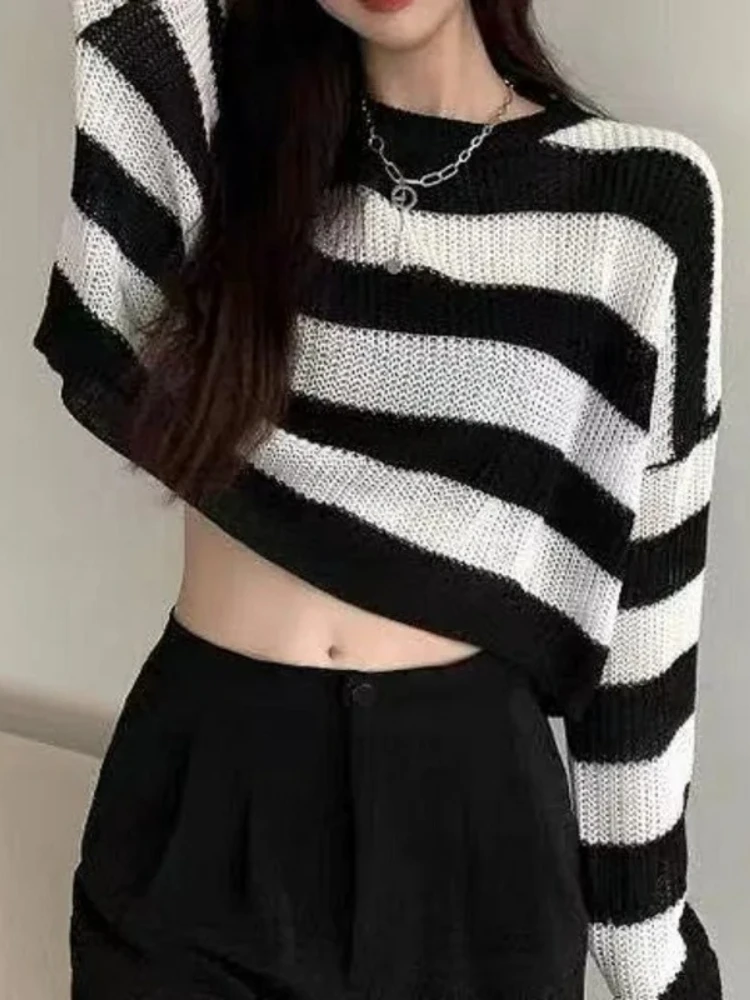 2026 New Korean Style Striped Cropped Sweater Women Vintage Oversize Knit Jumper Female Autumn Long Sleeve O-neck Pullovers Tops