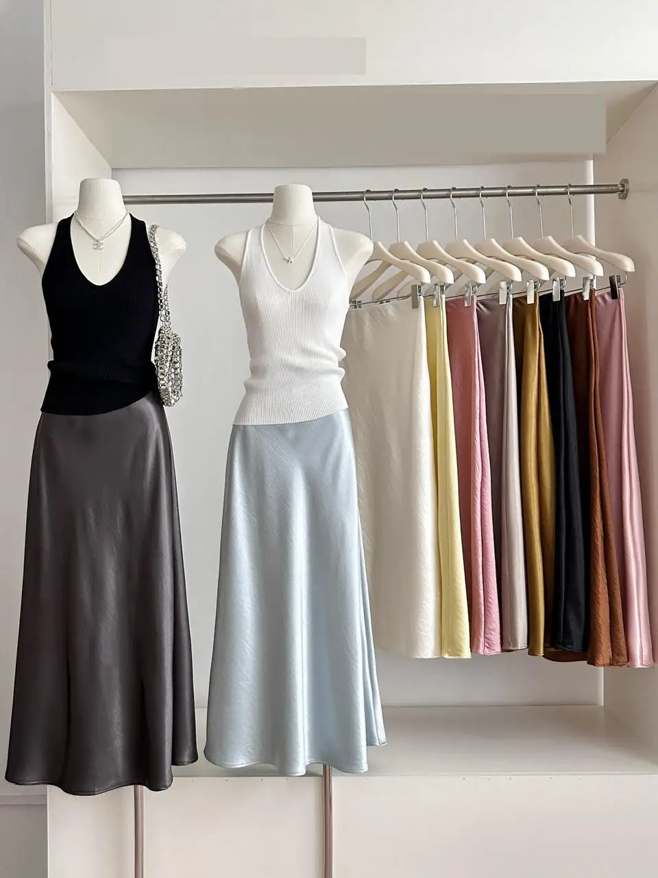 

Women's Summer Elegant Glossy Mermaid Satin Skirt Lady Solid Color Elastic Waist Fishtail Long Skirt