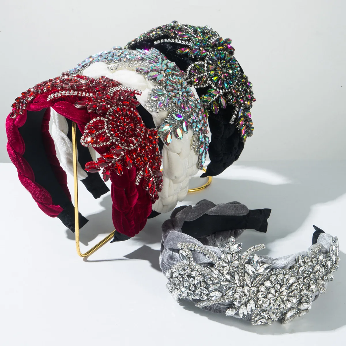 

Popular autumn and winter flannel woven high-quality headband with diamonds, flower light luxury temperament headband luxury tem