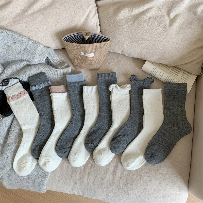 

10 pairs of women's autumn winter thick warm sweat absorbing mid tube socks simple versatile comfortable casual socks