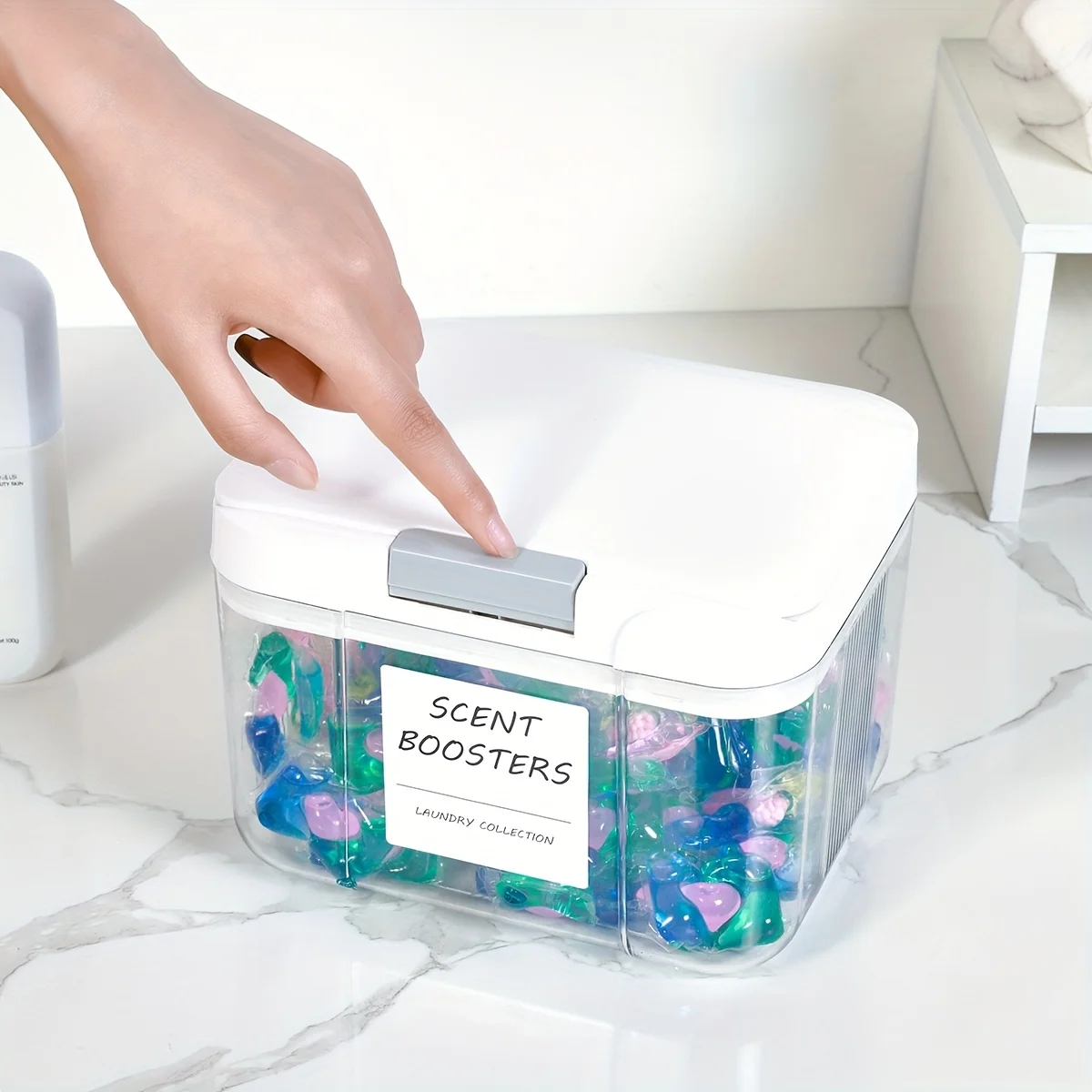 حامل جراب الغسيل مع غطاء حاوية جراب الغسيل، منبثق آلي ومحكم الغلق، سعة كبيرة يحمل صندوق منظم كبسولات الغسيل