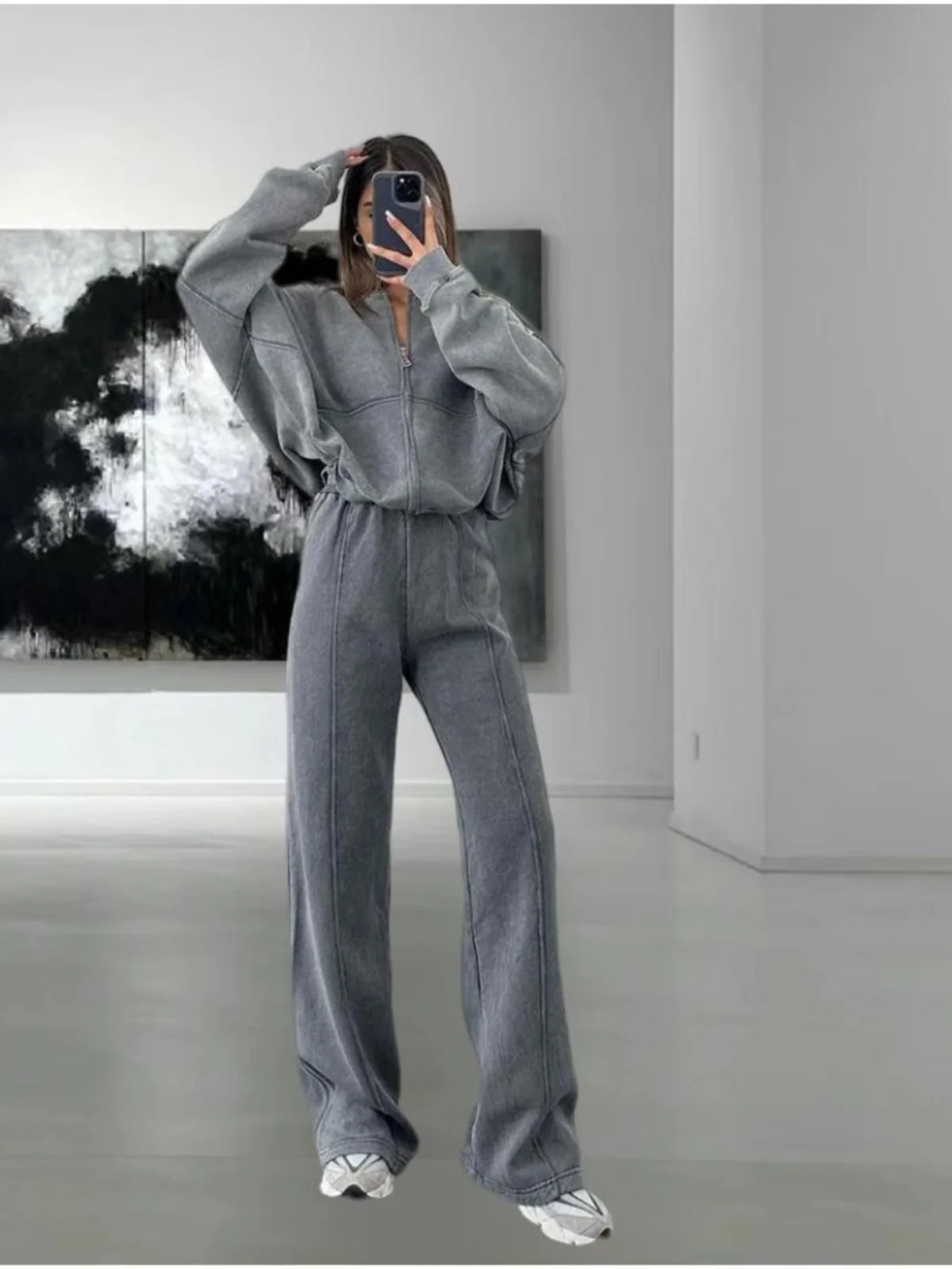 

Однотонный комплект из двух предметов, повседневный свободный женский свитер Faion, длинные хлопковые брюки све, коллекция осень 2024.