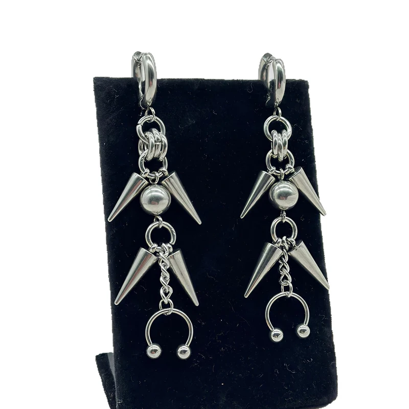 ゴスパンクチャームイヤリング 女性用 ステンレススチール リベットスプライス馬蹄リングスタイル - 韓国ファッションアクセサリー