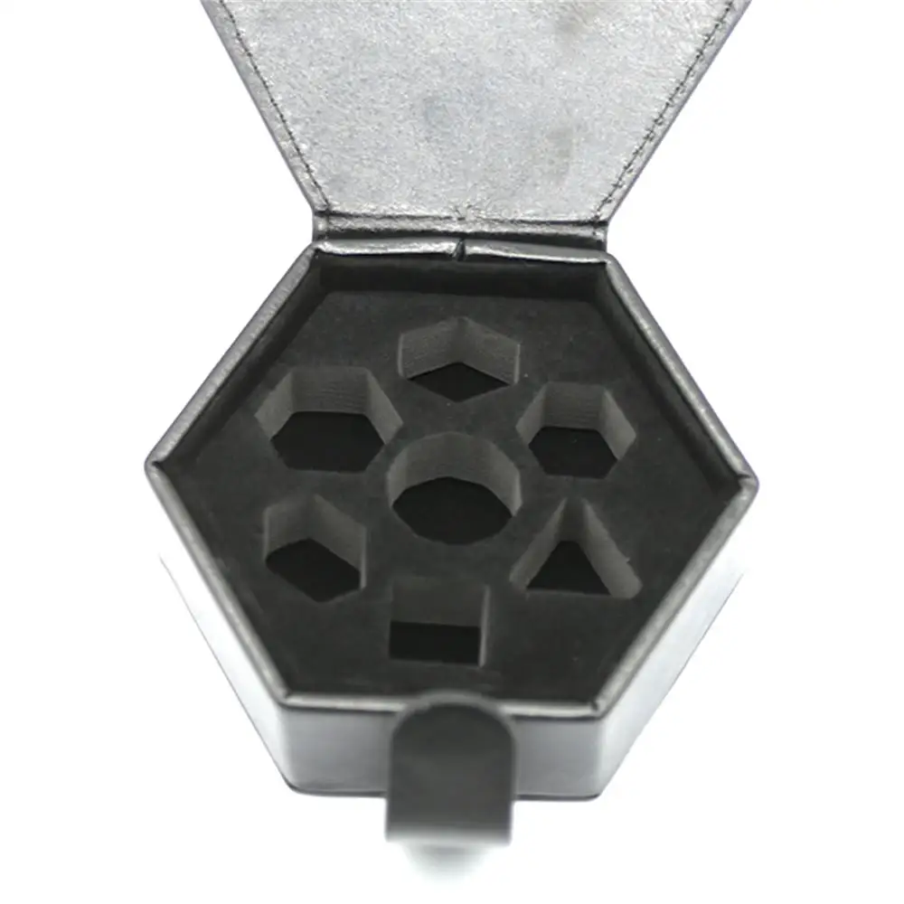 حزمة كأس النرد المستطيلة/الدائرة/السداسية بما في ذلك مادة الجلد والقصدير لحماية ملحقات ألعاب النرد DND TRPG