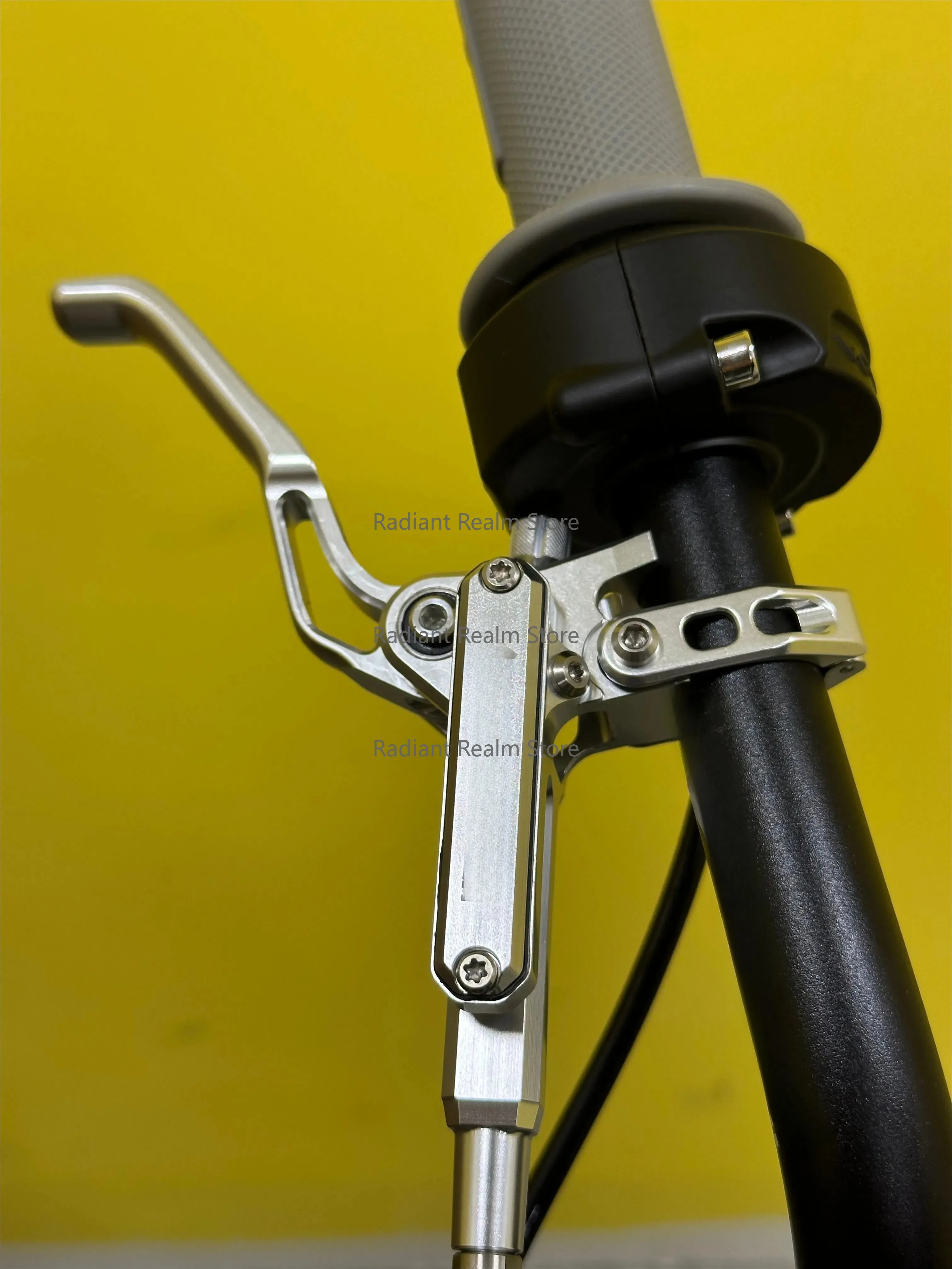 

Необходимо для горного транспортного средства: четырехпоршневой супер тормоз HL4